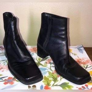 Vintage Bandolino Square Toe Leather Boots